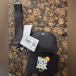 NWT Lululemon New York Black Dual Pouch Wristlet
